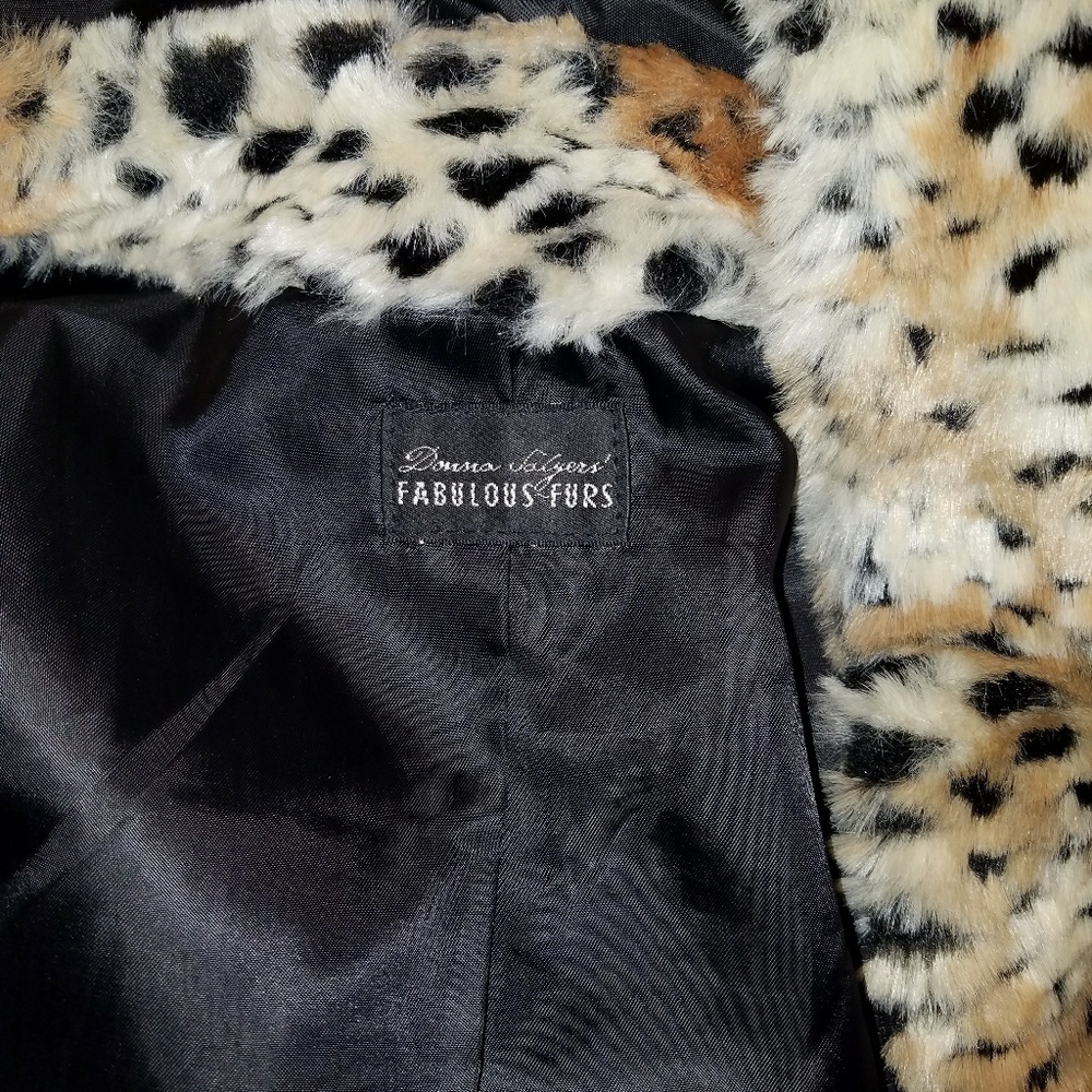 Coat - Picture 4 of 4
